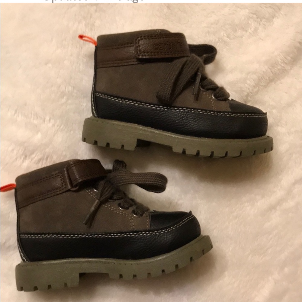 New never worn adorable little boots!